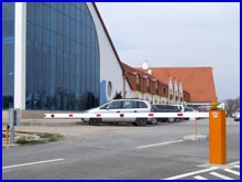 UP-4E sorompó