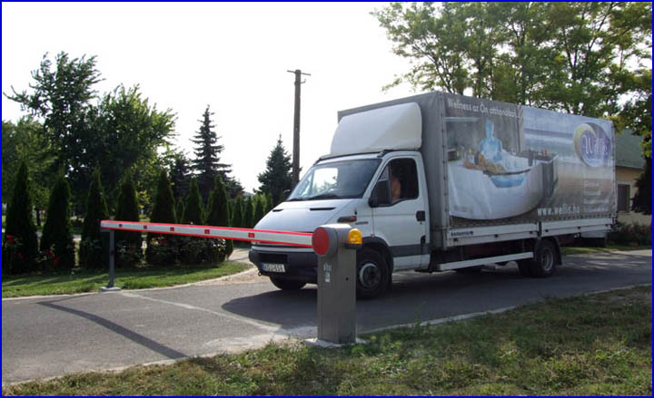 DITEC QIK-7EH sorompó a Wellis telephelyén Dabason