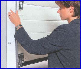 Hörmann garázskapuk oldalsó benyúlás elleni védelemmel